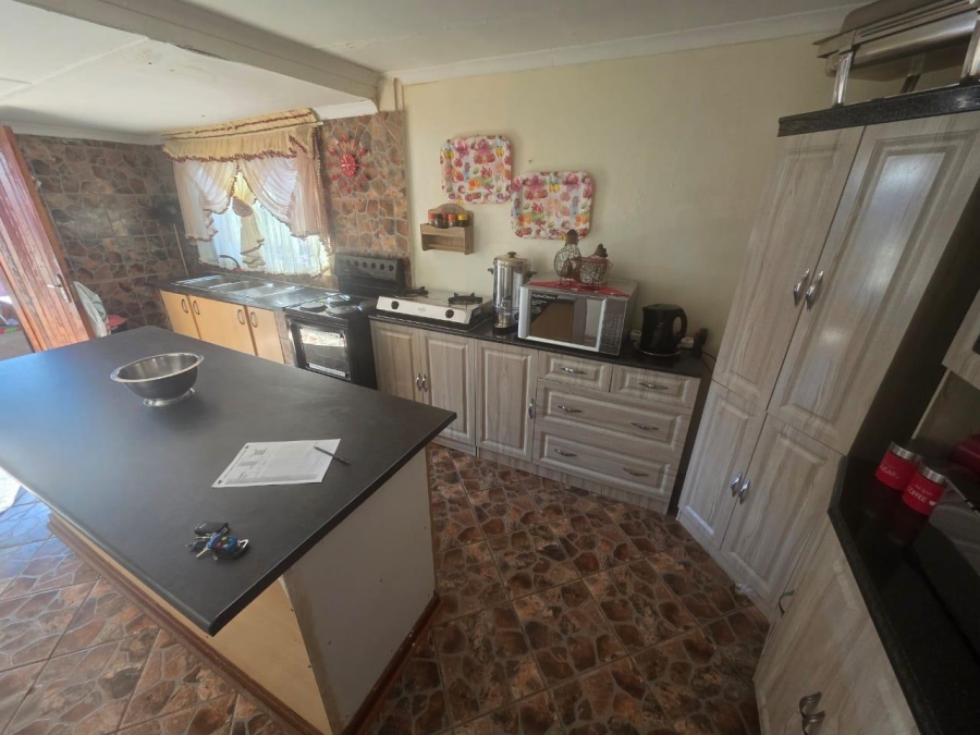 2 Bedroom Property for Sale in Roodepan Northern Cape